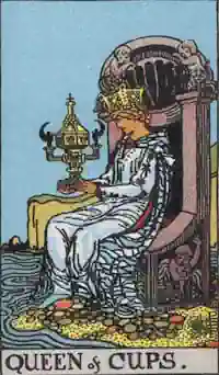 Queen of Cups Tarot Card